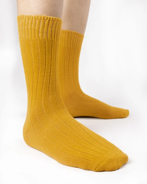 Calza-lana-merino-corto-ocra_UC179 Colombo